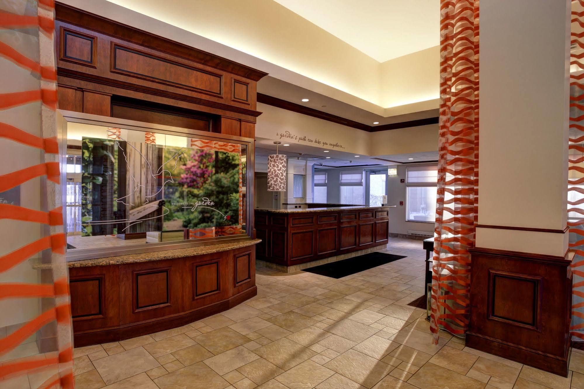 Hilton Garden Inn Chicago/Midway Airport Bedford Park Exterior photo